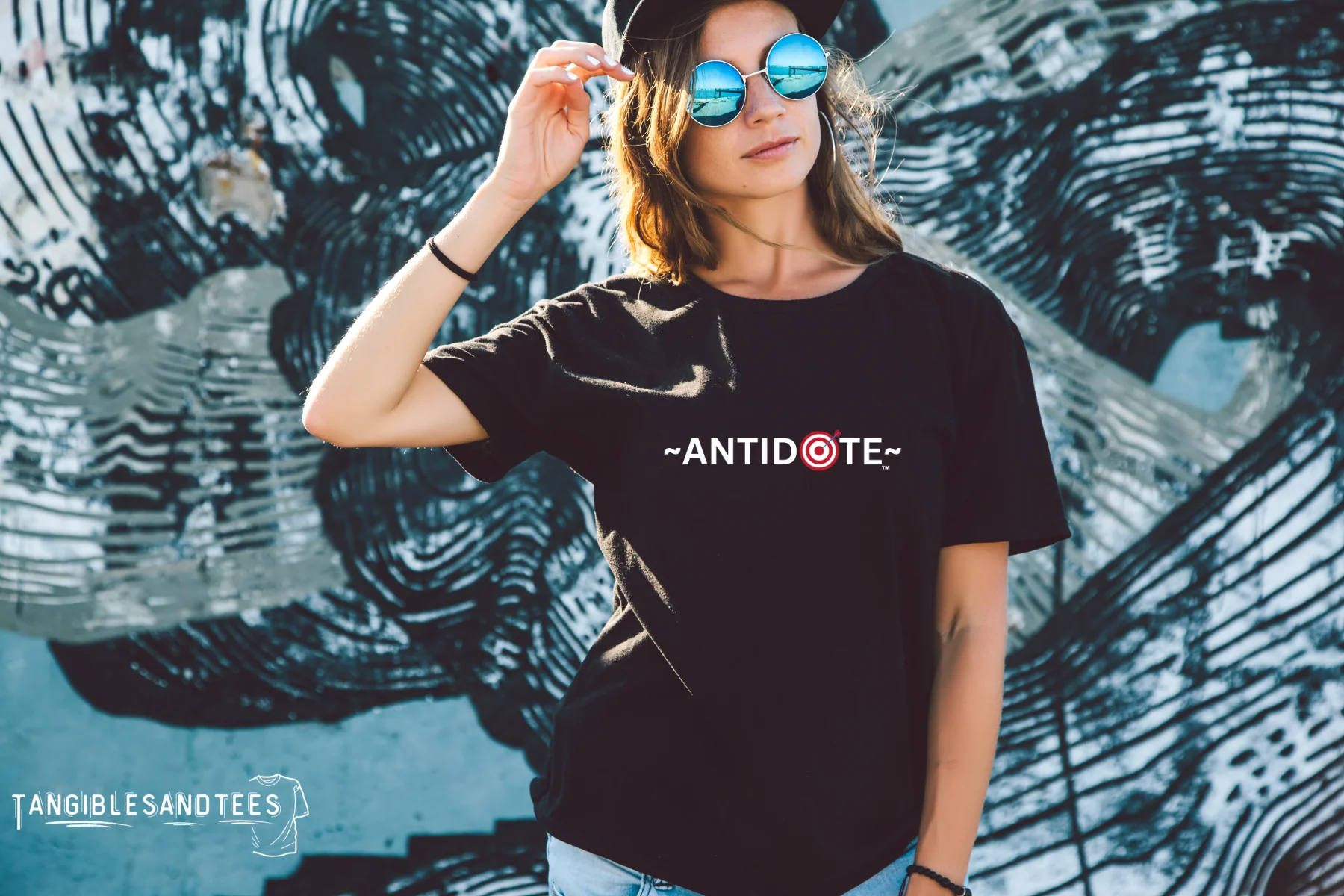 1-Antidote wh on blk-female