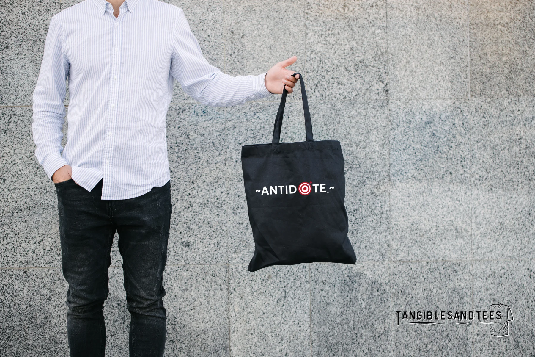 20-Antidote on tote-male